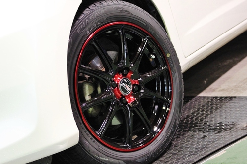 18 車・バイク・自転車 16インチ 黒 赤リム ホイール 4本セット